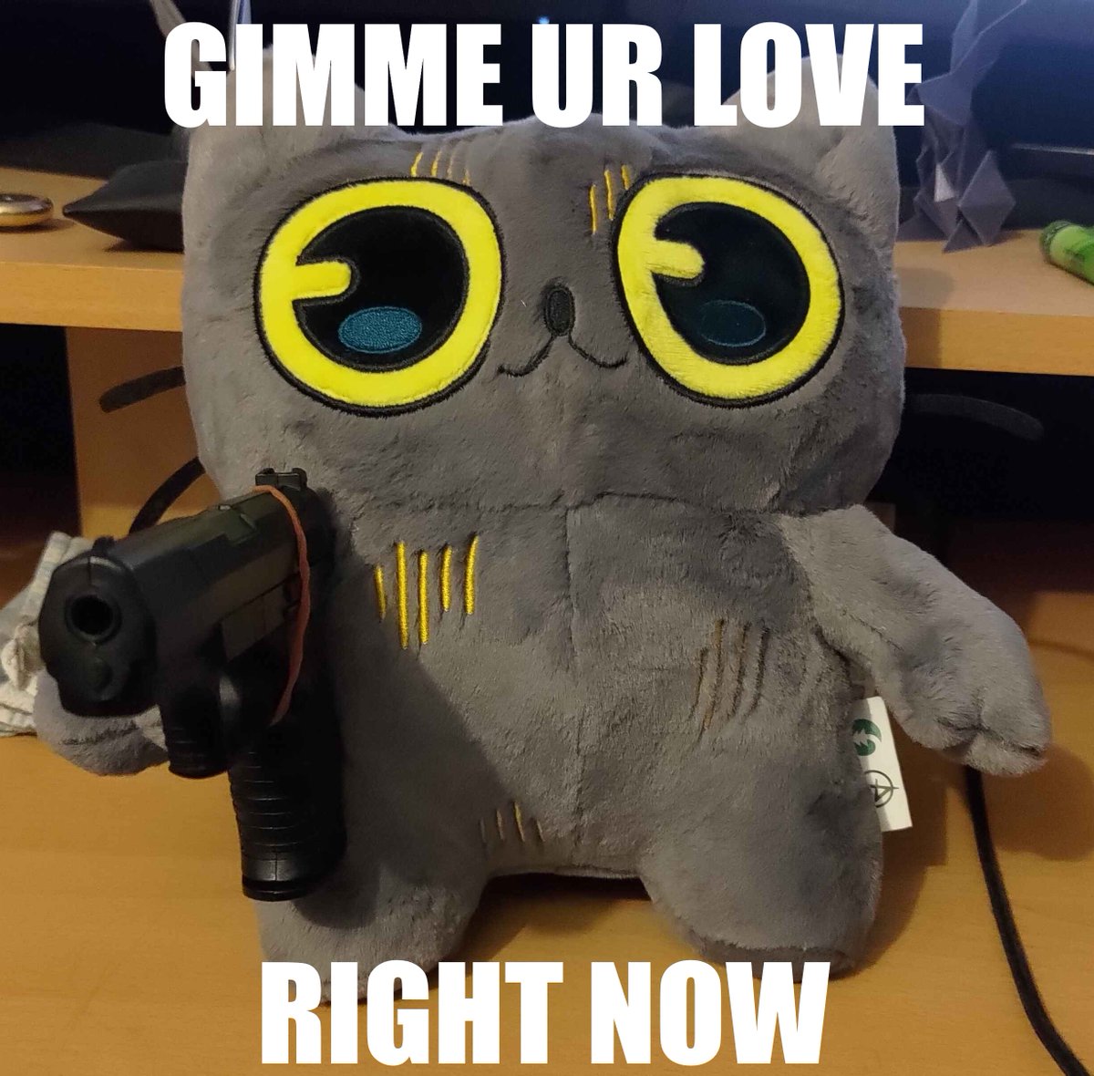 Romfall's tweet image. This is a robbery