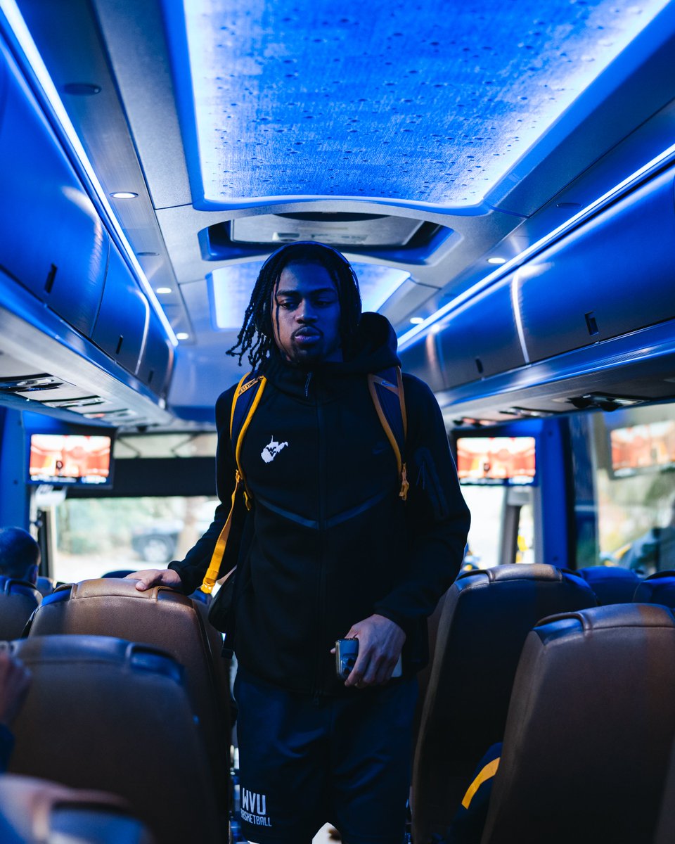 WVUhoops's tweet image. Let&apos;s hoop 🏀