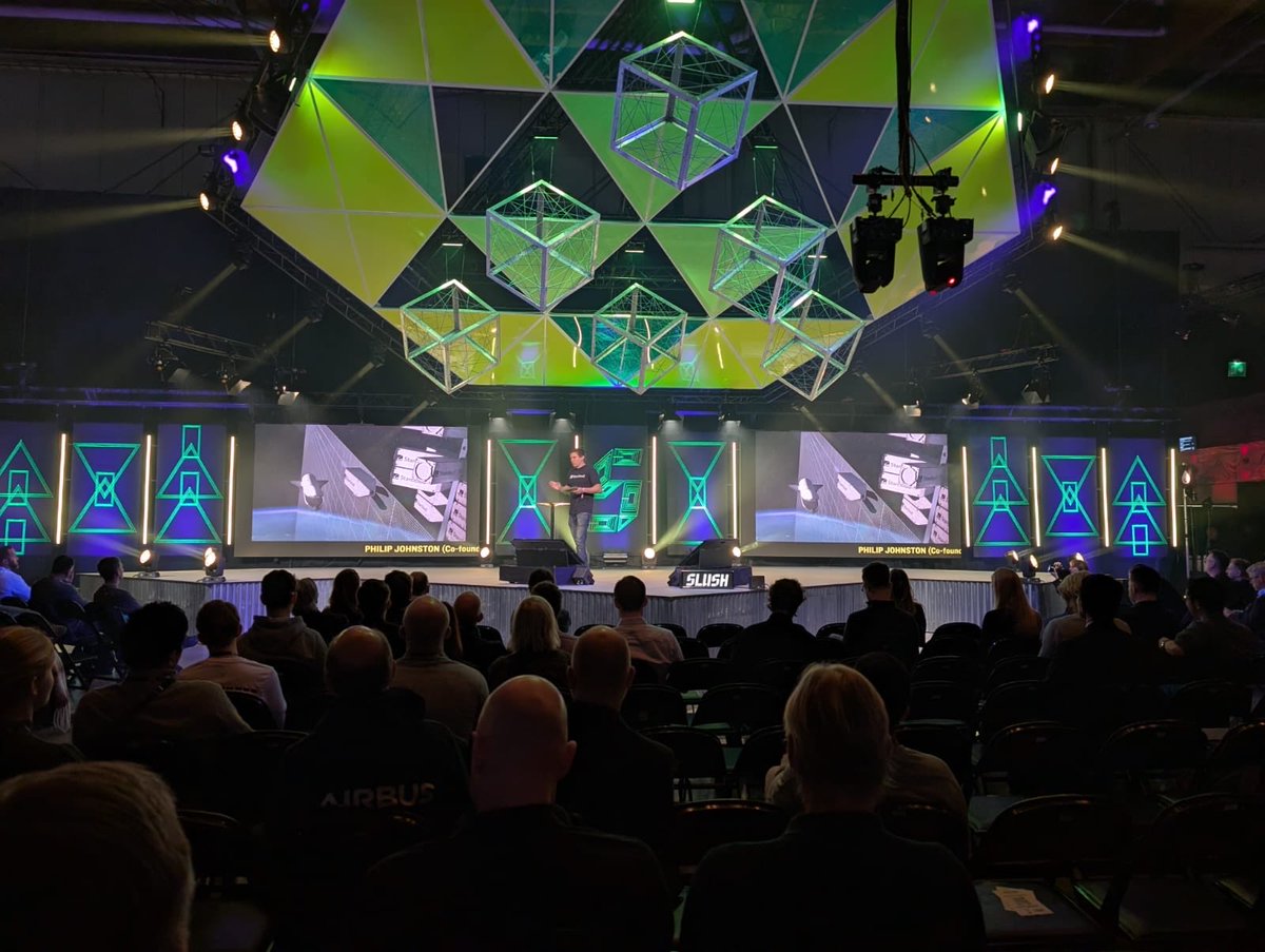 PhilipJohnston's tweet image. Awesome to talk about @Starcloud_Inc1 and putting the first @NVIDIA H100 in space at Slush!

And I just wanna say Slush is incredible! I didn’t know what to expect but it’s a 10,000 person tech/start-up festival organised by recent graduates and is one of the most well organised,…