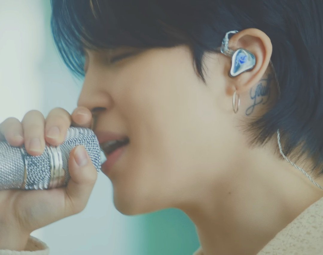 kei4jim's tweet image. Please RT and Reply　Sat.
　　　　　　　　　　　　　　
thetopfamous.com/jimin-vs-louis…

I vote #Jimin to the #VocalKing2025