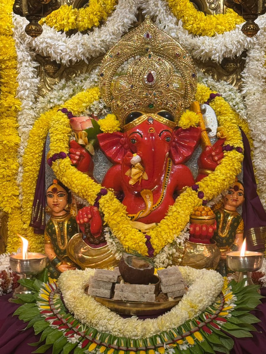 BhaktiVibes_'s tweet image. श्री सिद्धिविनायक नमो नमः 🙏🔥🔥