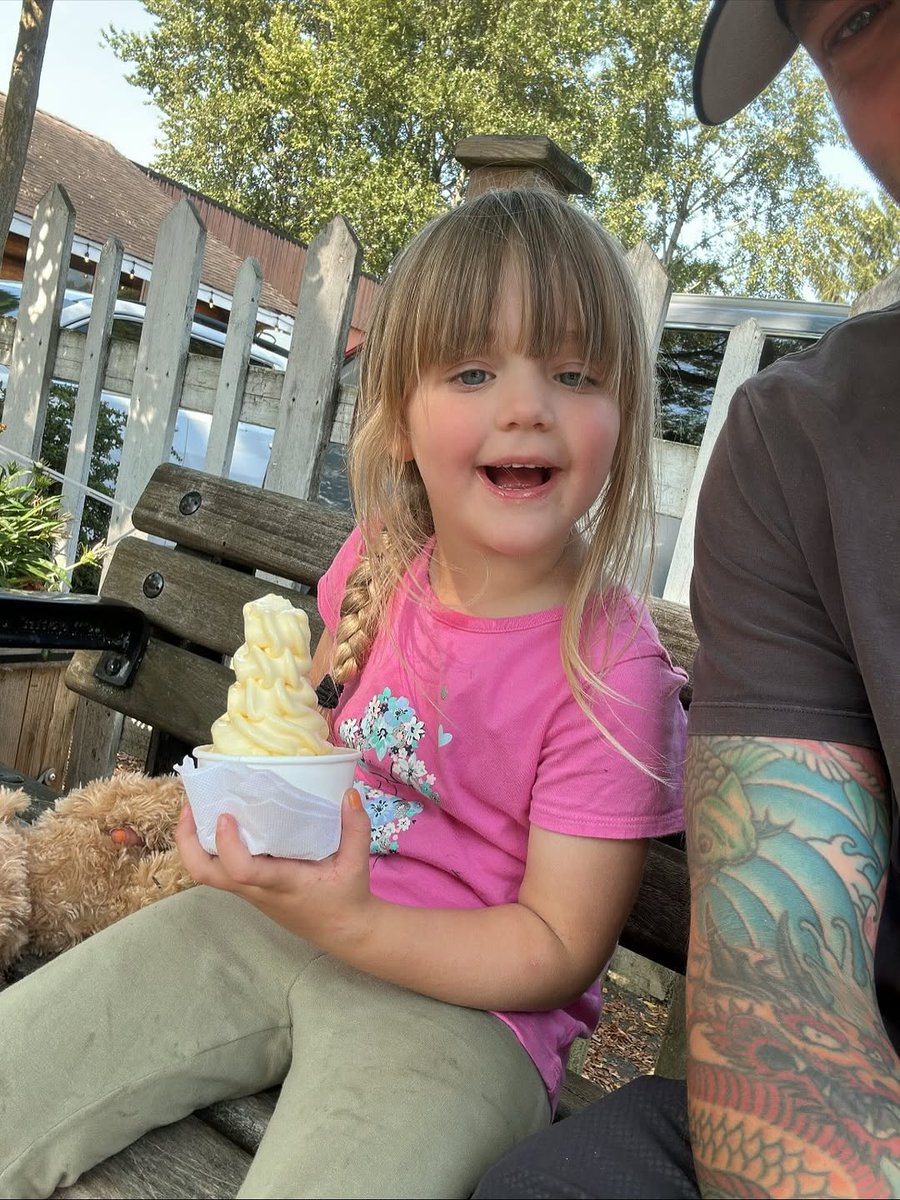 Dallas Smith tweet media