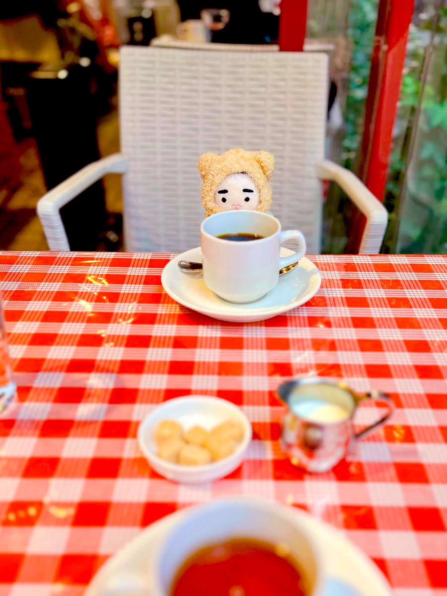 で、話しってなにﾋﾟｮﾝ？

変な話でも動じない耐性ある