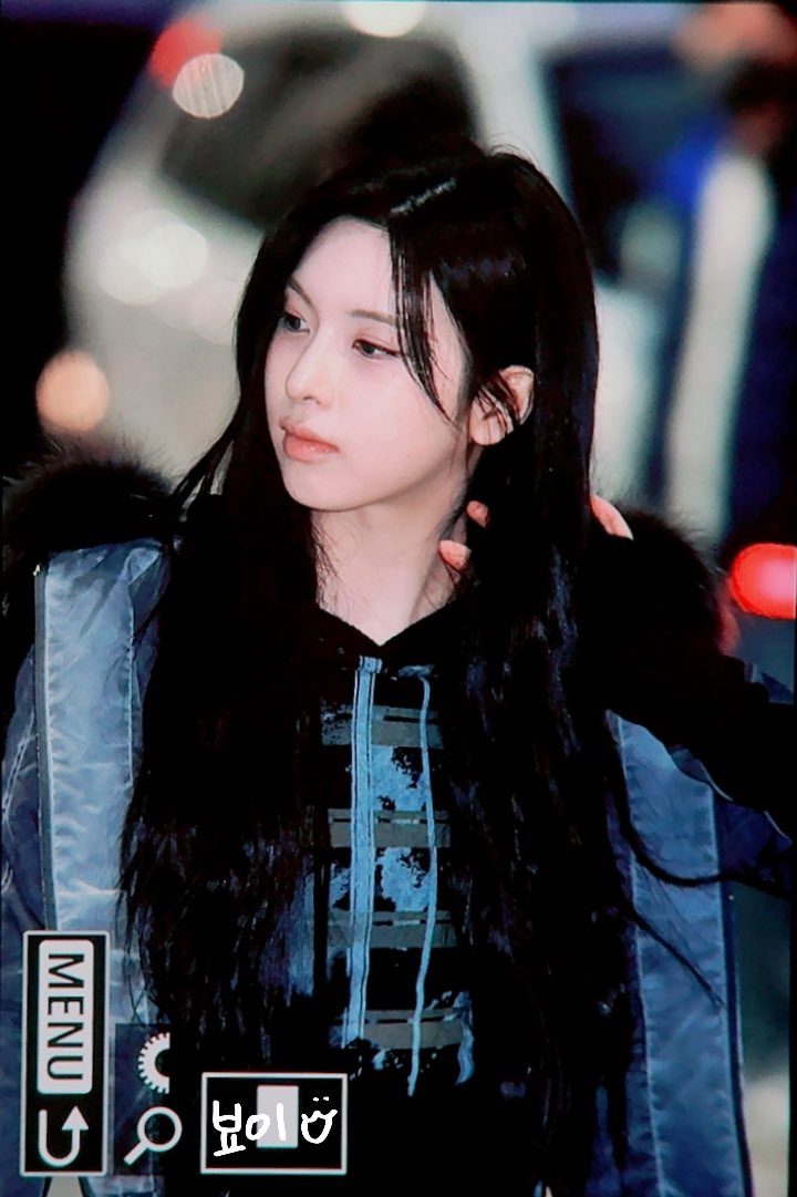 byoI228's tweet image. 251122 GMP

#엔믹스 #NMIXX 
#배이 #BAE #배블왔솔