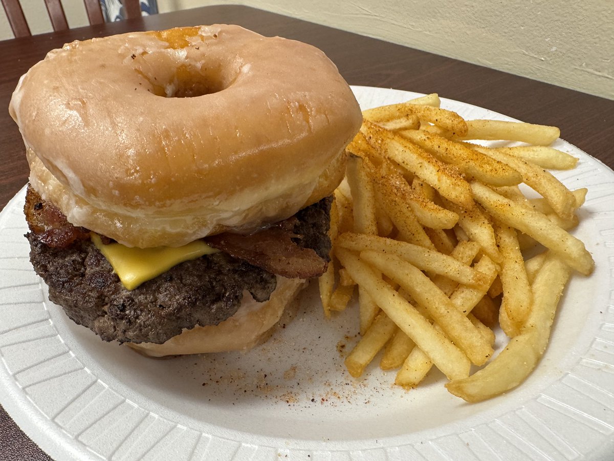 BrandonOSports's tweet image. Pregame Nac Burger