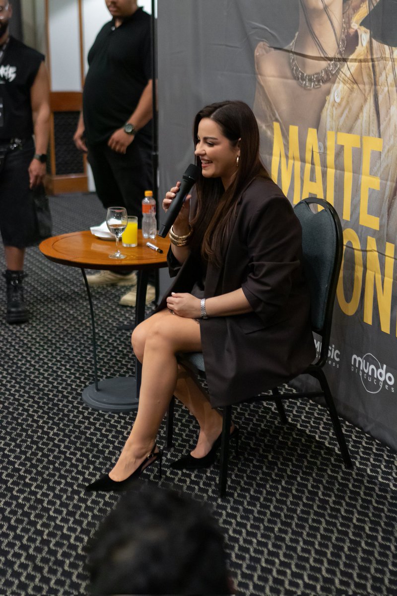 raiarsoficial29's tweet photo. Ela tava tão linda e apaixonante nesse dia 😍 ai que saudades de vc minha boneca CONTIGO MAITE PERRONI https://t.co/GWe6tEQDBA