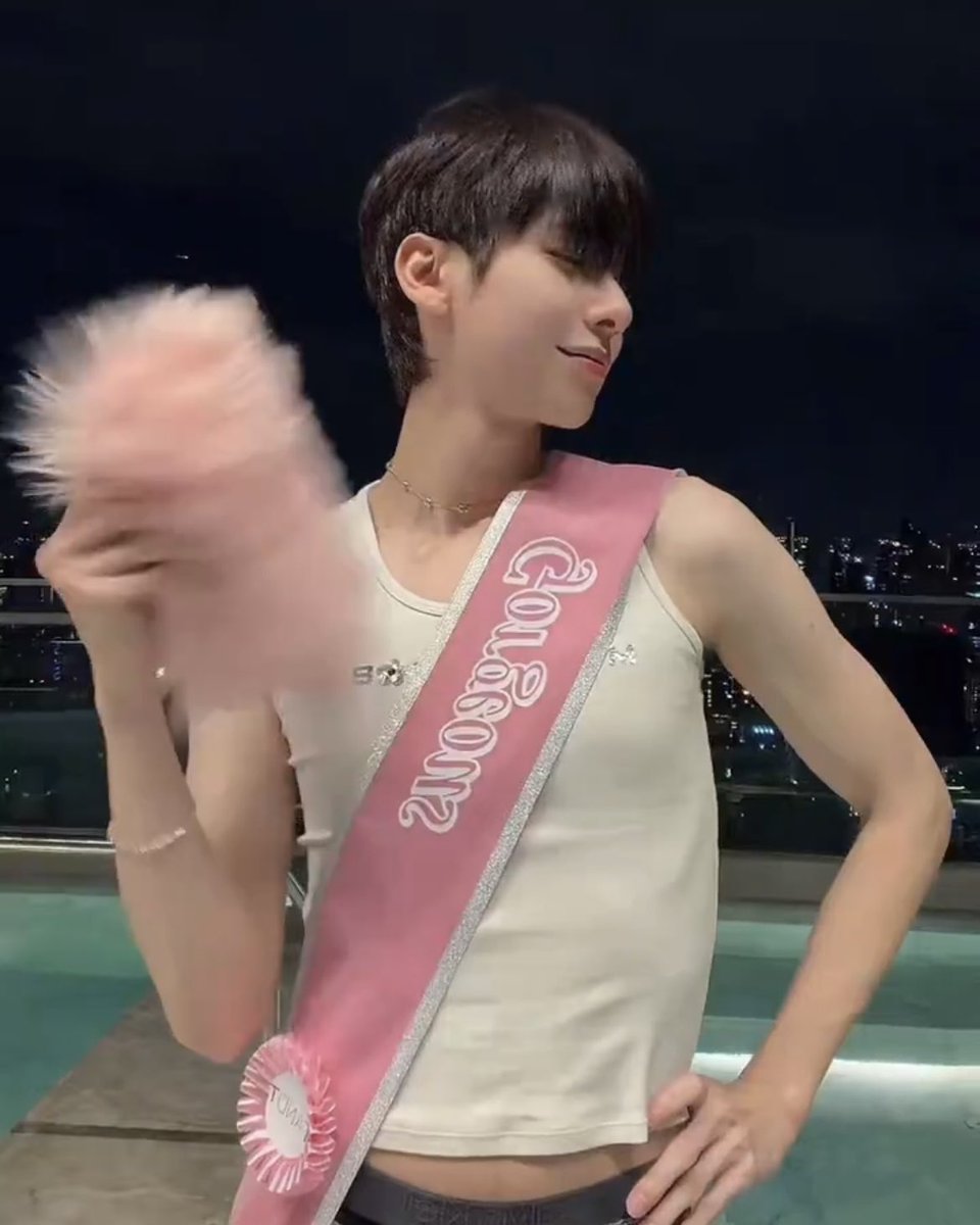 jimluvsohm's tweet image. Baby doll deserves pretty things 🎀✨🩷

⋆·˚ ༘ * #ohmkrit @ohmkrit 𓇢𓆸