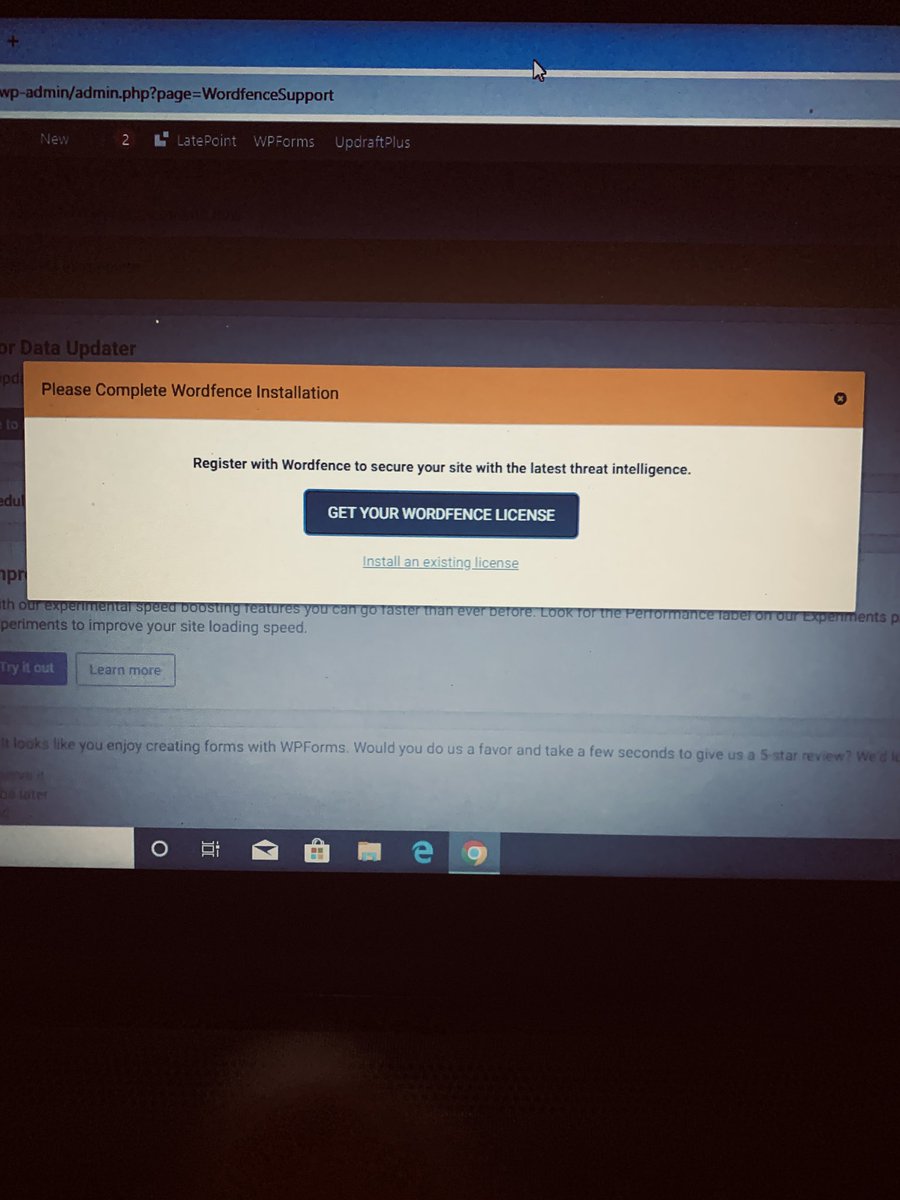 favourdev1's tweet image. Day 21 of 30 
My WordPress Challenge 
Wrapped up the week! 

Got better with security, backups, SEO tools, and user roles. Feeling more confident with how WordPress works behind the scenes. 💻✨

#MyWordPressChallenge #LearnWordPress #TechJourney