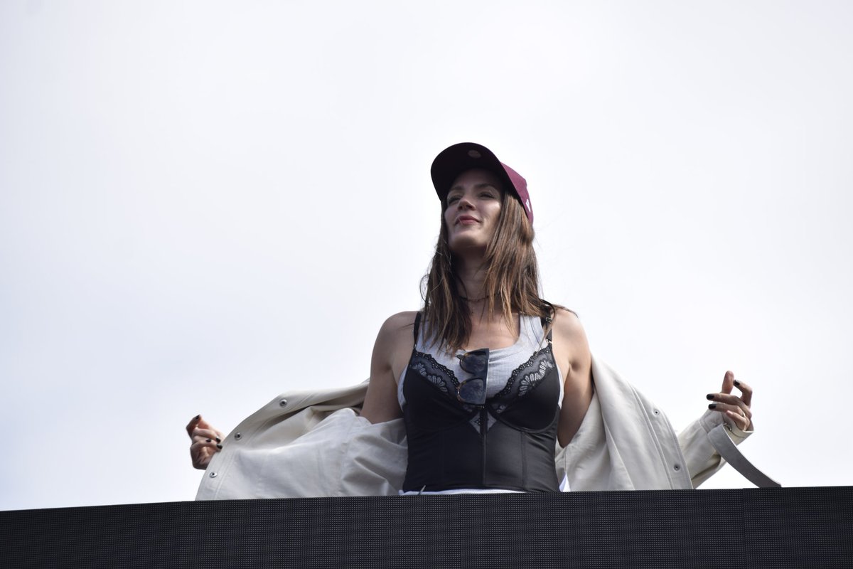 peacexforever's tweet photo. Algunas de las fotos que le saque a Paula Chaves 
Si quieren ver más fotitos del evento de Olga 
Vayan a mí ig (https://t.co/DdZRQ3GoRb)
@paulitachaves https://t.co/OXtsCCwAaa