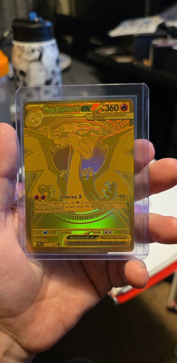 Got a couple random packs and managed to pull this.