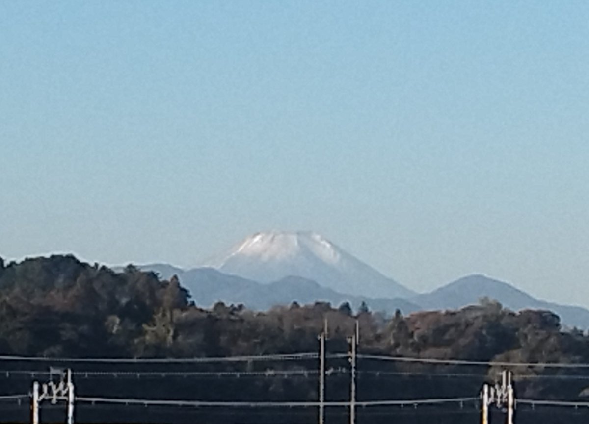 embeddedark's tweet image. #イマソラ #イマ富士山 #mysky #XperiaAce3SOG08デジタルズーム  #JPEG撮って出しトリミング