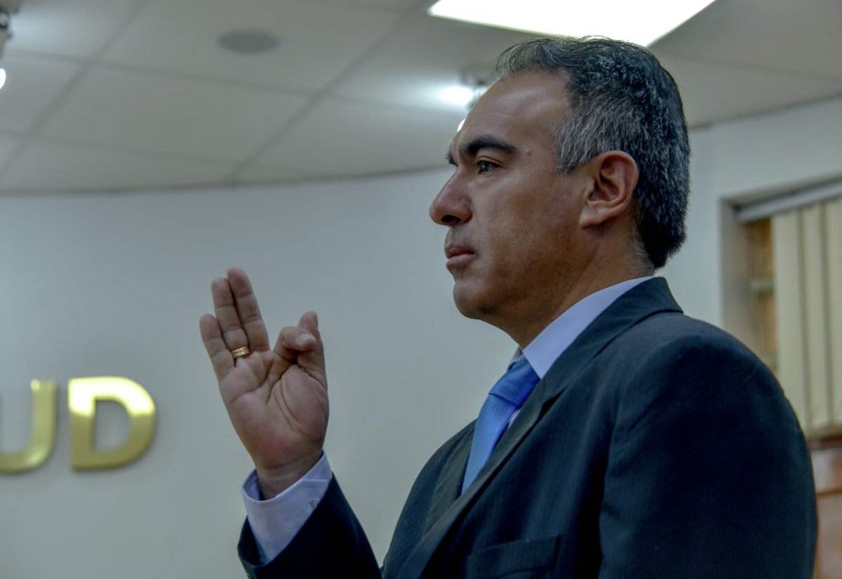 ROBERTO BUSTAMANTE PONCE ES EL NUEVO VICEMINISTRO DE DEPORTES