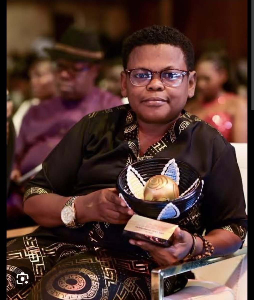 Onsogbu's tweet image. Osita Iheme&apos;s elder brother, Prince Iheme, killed by IPOB gunmen in Ubomiri, Mbaitoli Local Government Area (near Owerri), Imo State, South-East Nigeria on December 9, 2022 when they were enforcing a controversial sit-at-home order.
Prince Iheme was riding in the same vehicle as…