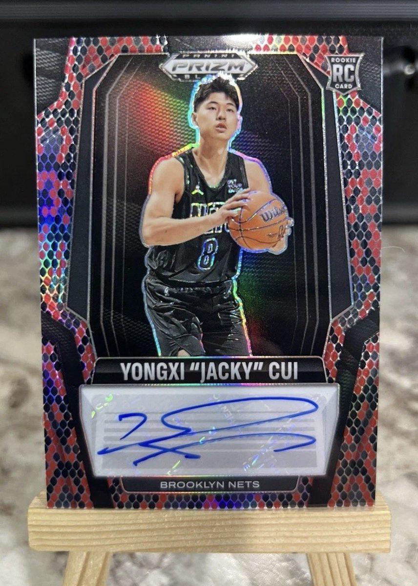 _ElectricBoogie's tweet photo. Yongxi “Jacky” Cui Snakeskin auto /15

Open to offers….. I’m seeing last 3 comps are $48, $102, and $21 🤣 https://t.co/R2raUOnJCS
