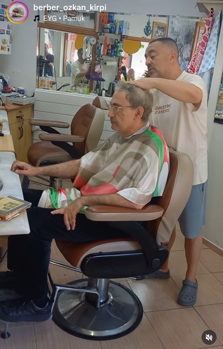 Orhan Pamuk’un berberinden yeni paylaşım