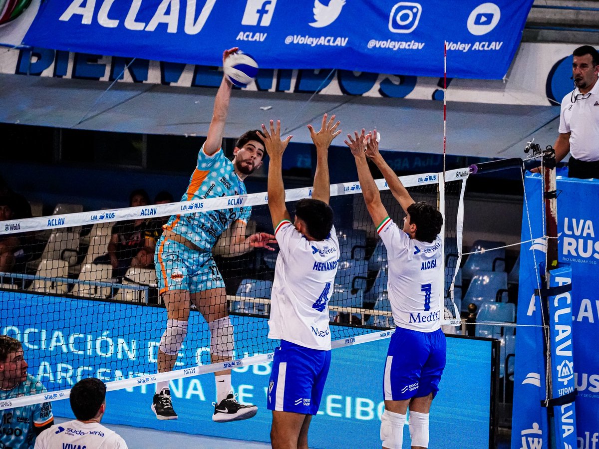 VoleyACLAV's tweet photo. Monteros venció a Vélez en sets corridos 🔥
El equipo tucumano va por su segunda victoria en el #TOUR2 ⚡️
🔜 Ciudad 🆚 UPCN https://t.co/ITPqd8msSA