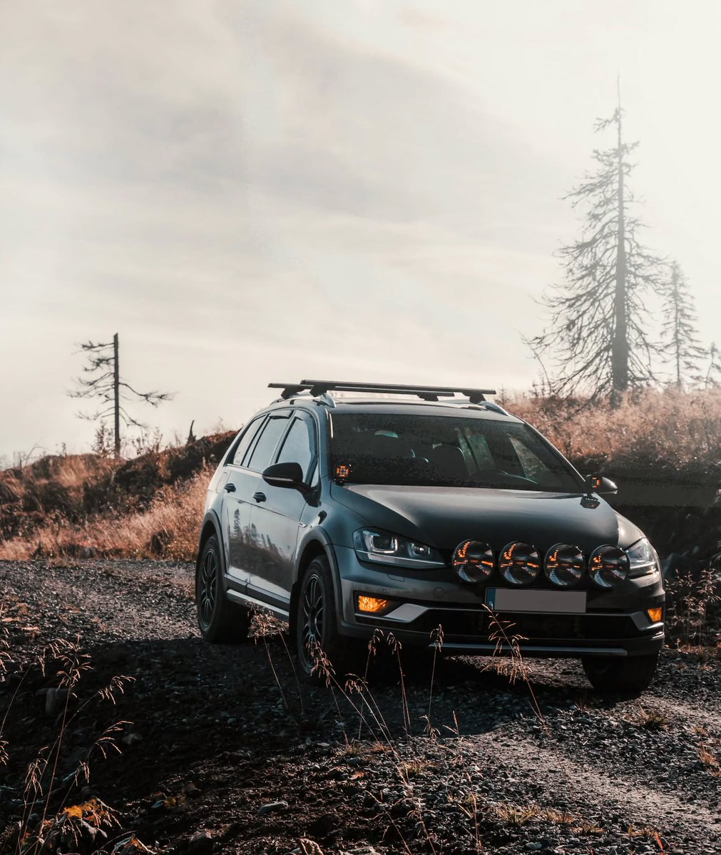 offroadium's tweet image. In our new feature we prepared for you the lifted VW Golf Alltrack MK7 - the most unexped platform for an off-road build we've seen in a while...and a question for our readers. Would you just start off with a Tiguan or go the Golf route? offroadium.com/lifted-vw-golf…