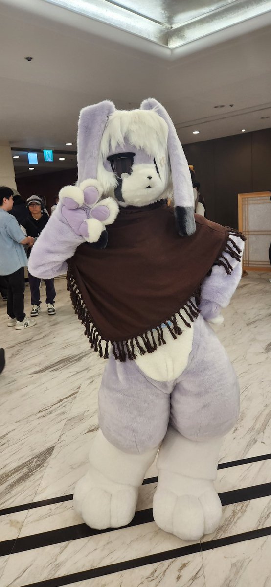 KR_Sehwata's tweet image. 보라색 인형 &apos;모로&apos;님!
#Furry #FURSTCLASS