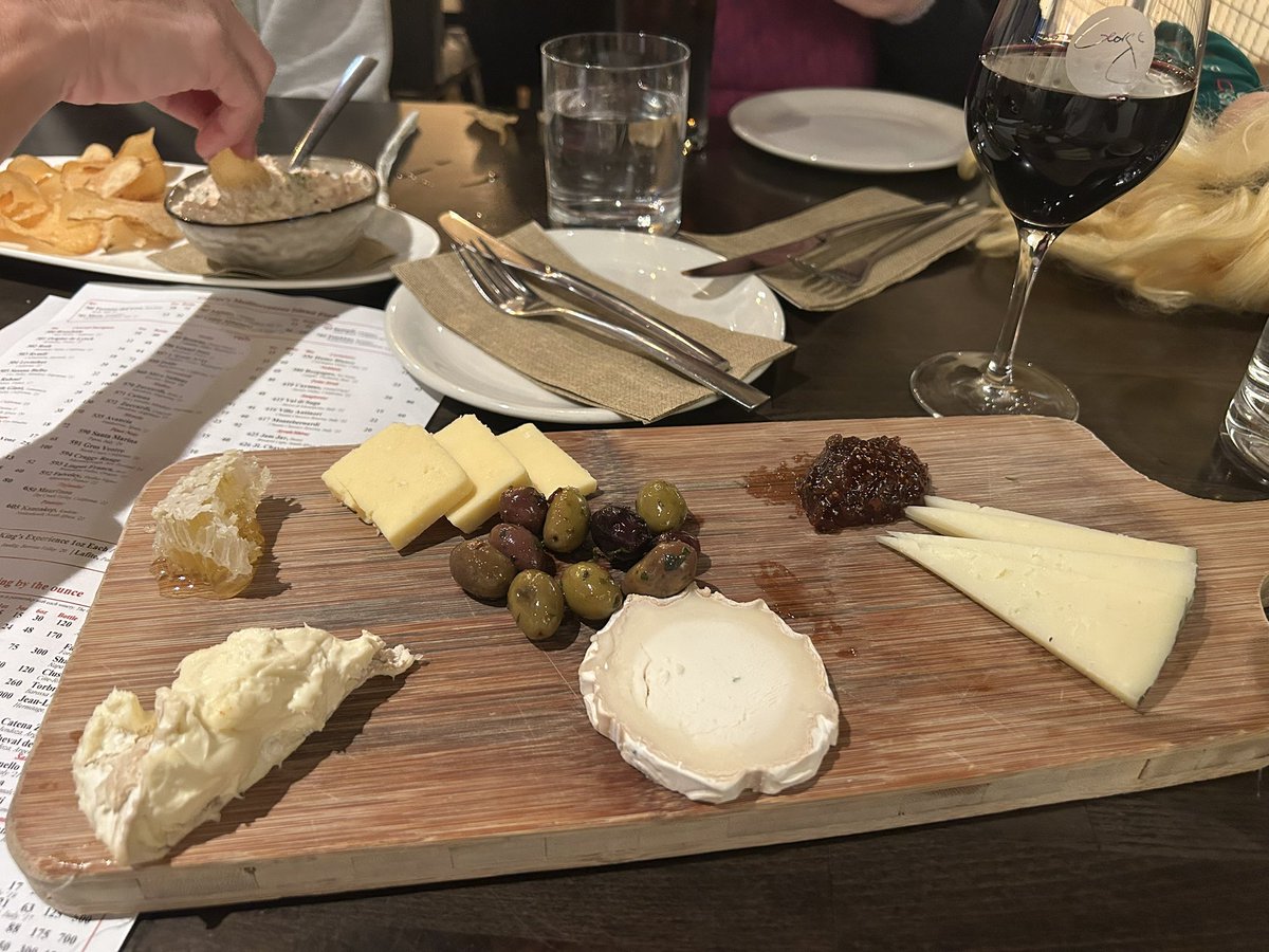 EDADMB's tweet photo. Amazing as always @WineBarGeorge https://t.co/XOdX0iXnJv