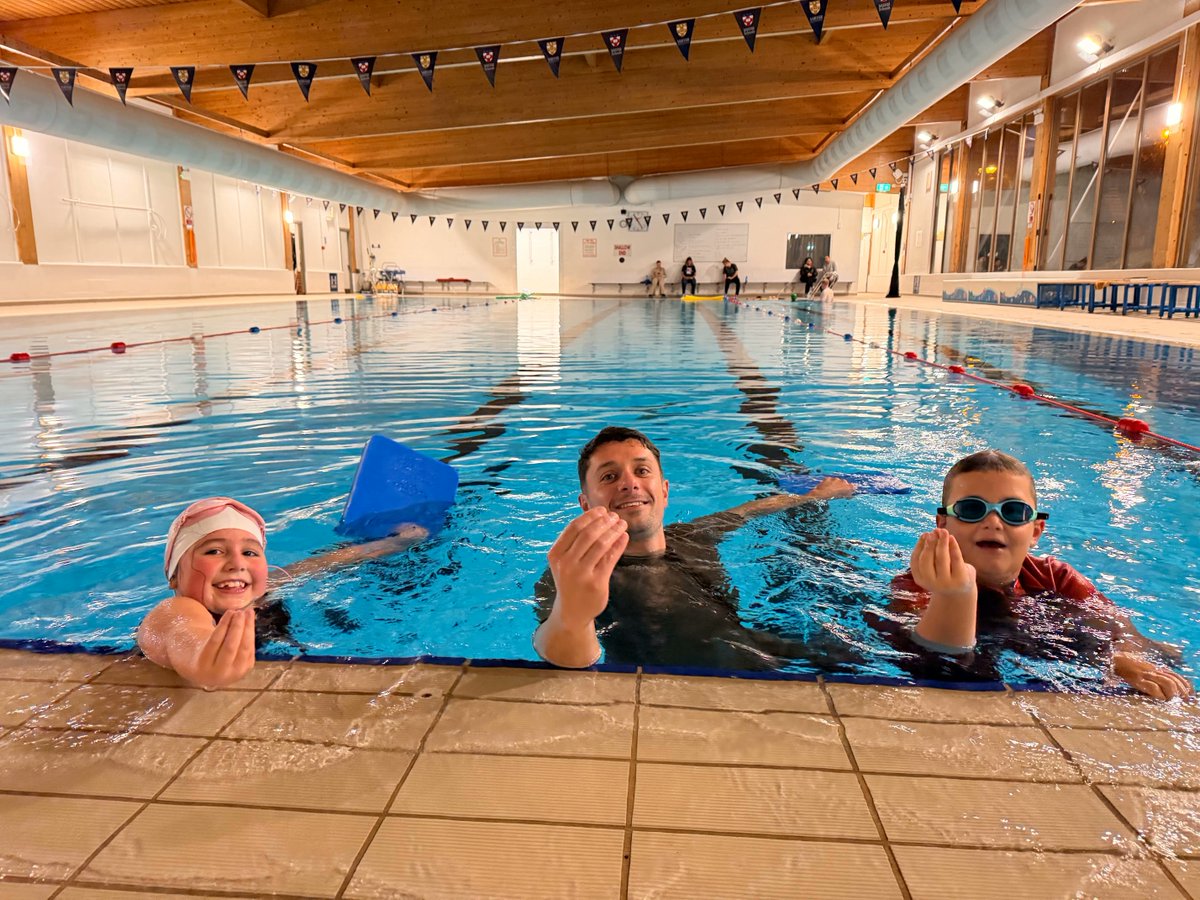 Swimcore1's tweet image. Kids: Coach, are we done?
Coach: 🤌
Kids: 🤌
Everyone: 🤌😂

Swim lessons at Swimcore Academy: bringing the pasta hands and the giggles every session! #Swimcore #FunnyCoachMoments #SwimmingKids #SwimLife