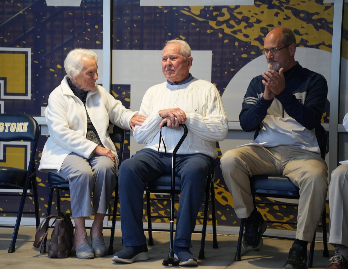 EtownKySchools's tweet image. A truly special day for Elizabethtown Independent Schools.

Today, we proudly honored Dr. William Godfrey with the naming of the William Godfrey Aquatic Center. Dr. Godfrey has devoted decades of service to EIS and to our community, shaping generations of swimmers and leaders.