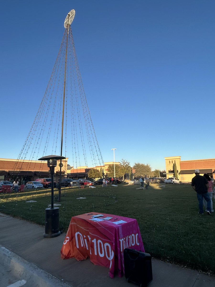 Mix 100.3 tweet media