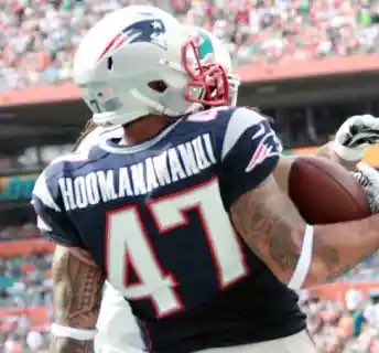 T_NETO57's tweet image. I’ll raise you one.

Michael Hoomanawanui