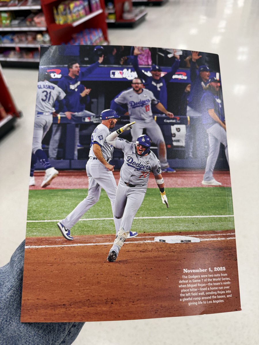 villain mode (@daazedndodgers) on Twitter photo 