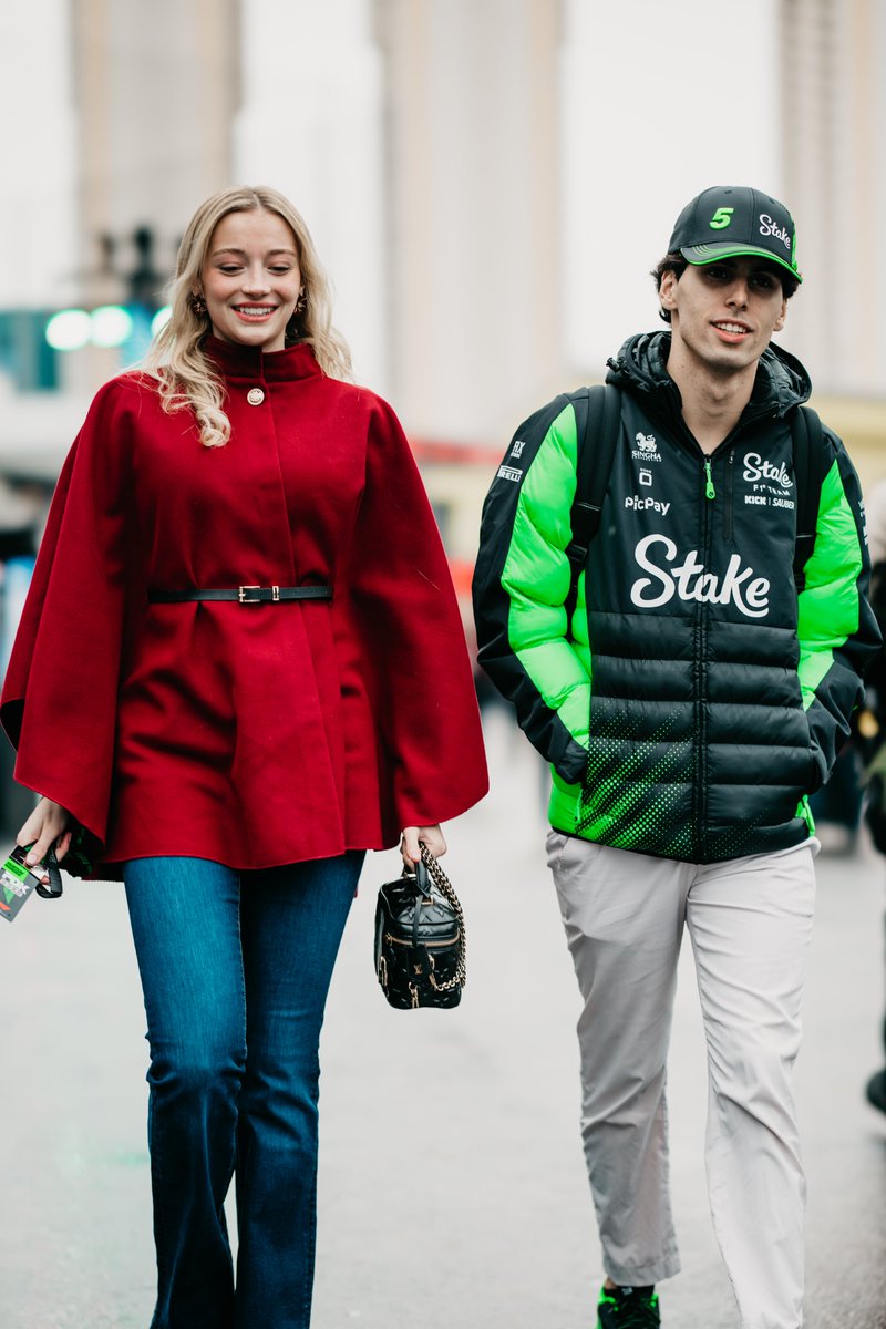 Interface du Stake Casino montrant les jeux populaires et le portefeuille crypto