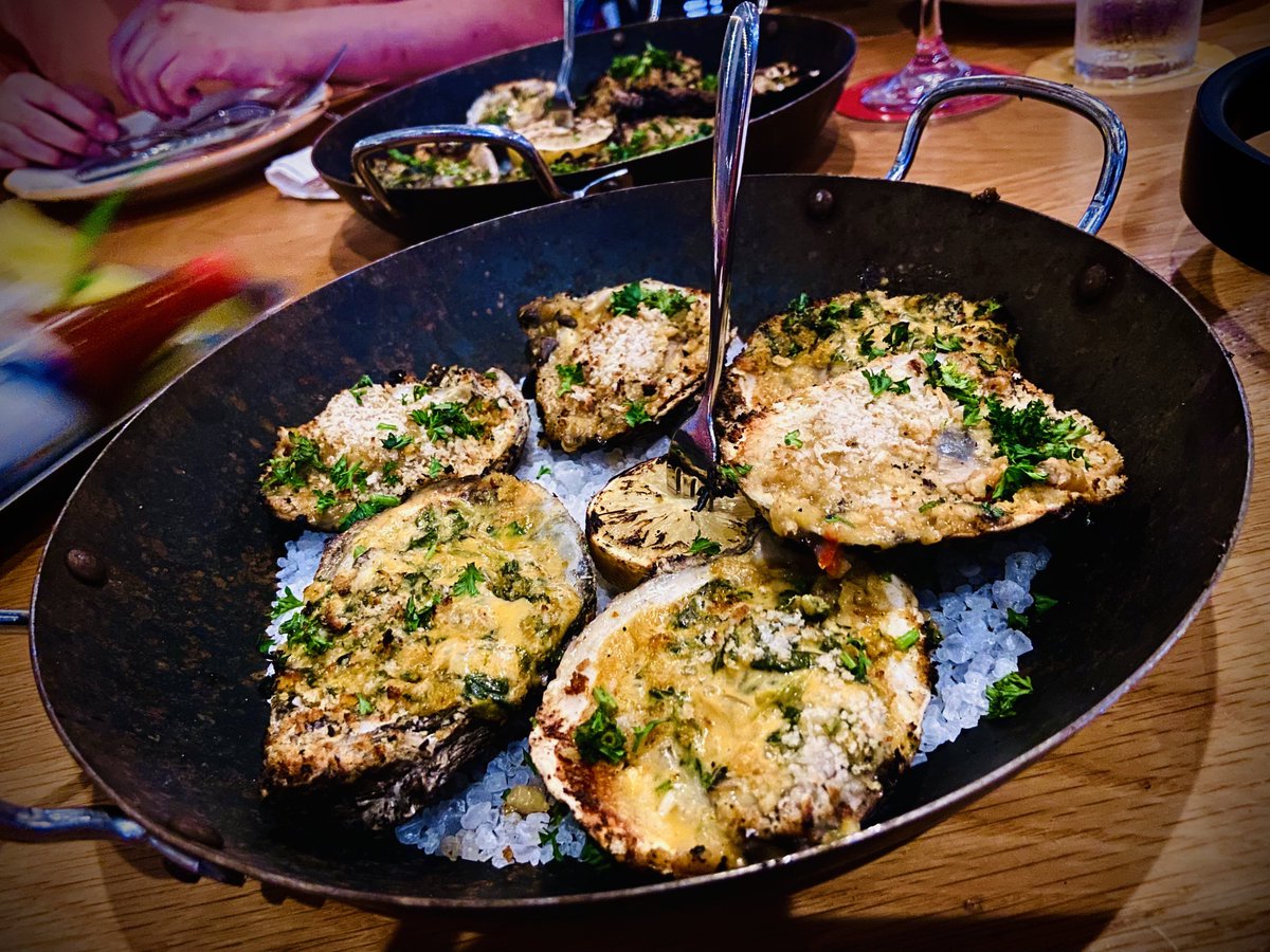 FenixMinerva's tweet image. Had an early Thanksgiving dinner.  It was really good!