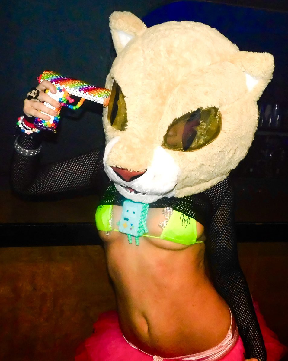 sorry_rocking's tweet photo. 😝 WE HAVE 3 STOPS 2-NiTE 💖 NOLA • PDX • LA 💫 DONT MiSS THE PARTY - GET TiX NOW!!! <3🎉 LINK IN BIO 🔗 https://t.co/PXUk5DbpoK