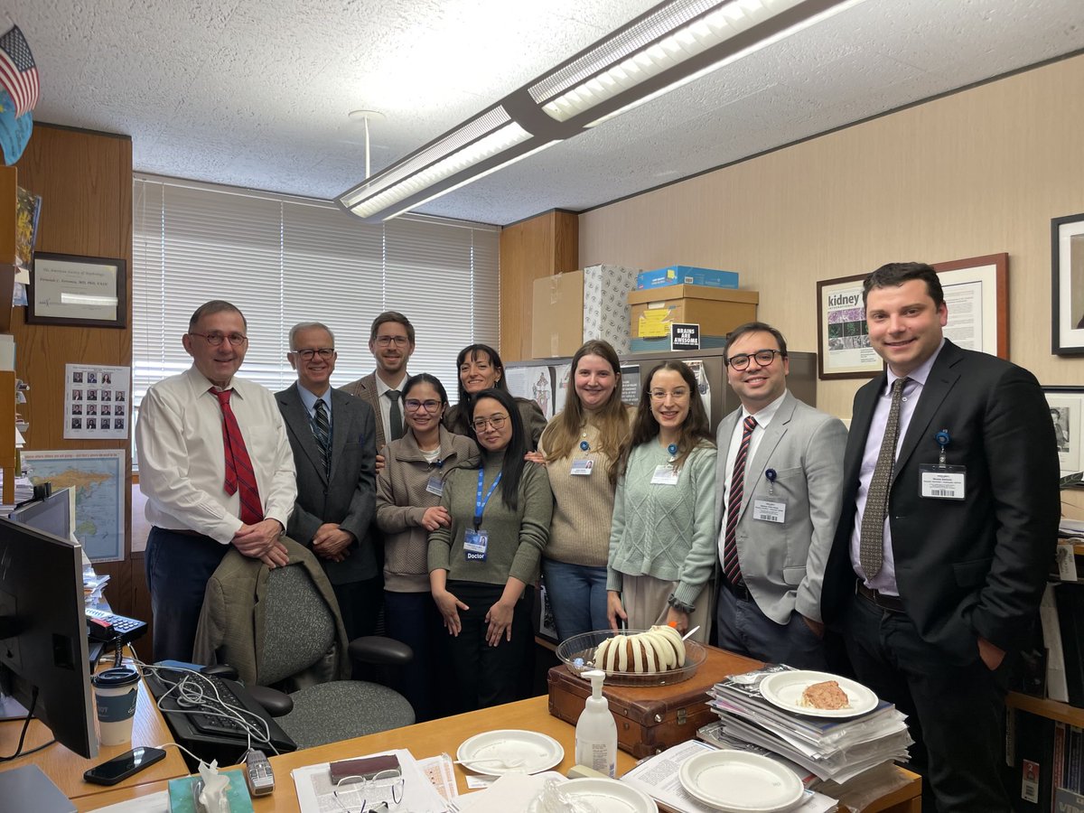 Happy birthday to my dear friend ⁦<a href="/fervenzafernan1/">fernando fervenza</a>⁩. Many more happy returns of the day. 🎉🎈🎊🥂🎂🎁 🍷. Mayo wouldn’t be the same without you.