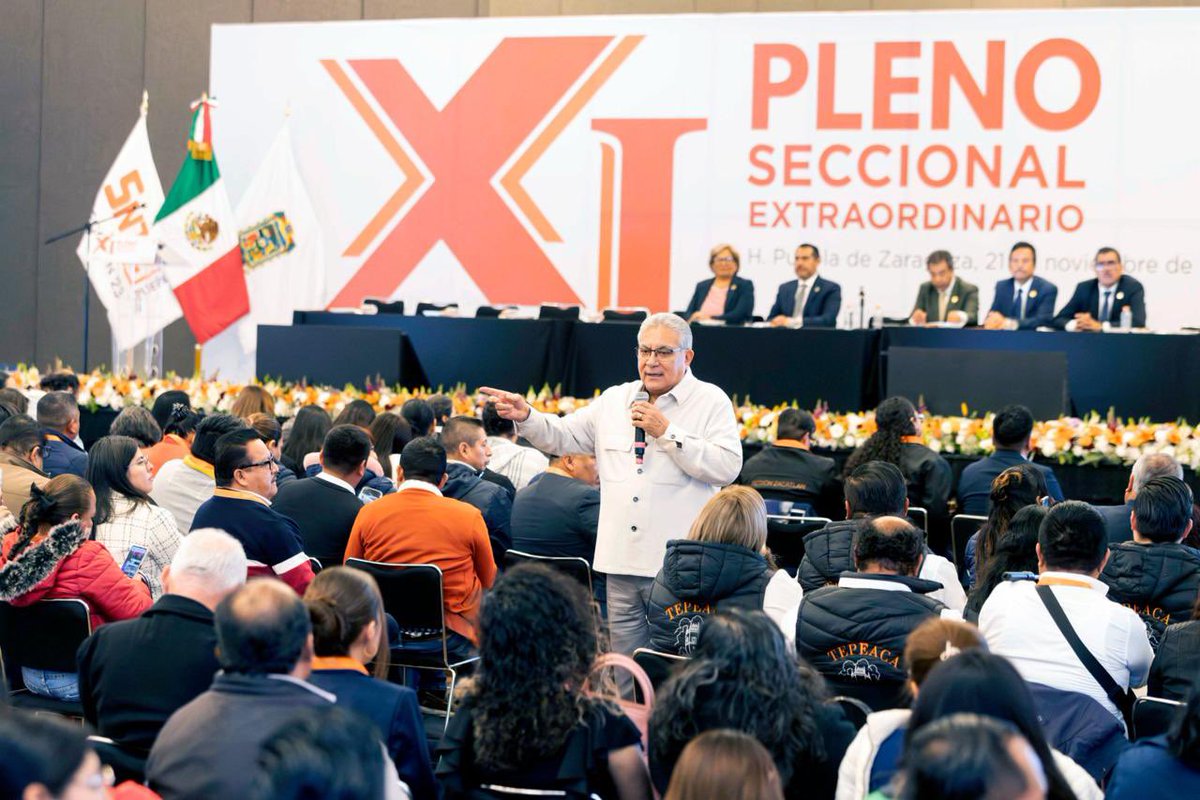 🔶Desde #Puebla, el Srio. Gral. del #SNTE, Mtro. Alfonso Cepeda, respaldó el llamado a la unidad nacional de la Presidenta <a href="/Claudiashein/">Claudia Sheinbaum Pardo</a> y convocó a la comunidad escolar 🧑‍🏫🏫👨‍🎓 a sumarse y aportar desde su responsabilidad, como lo hace el magisterio, para el avance de México 🇲🇽.