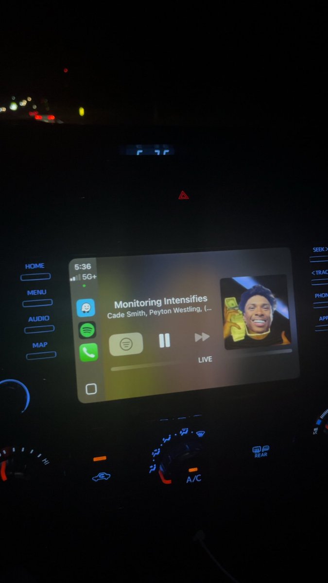 MarkJoh43849013's tweet image. #monitoring On the way back home for Thanksgiving. I can’t take much more of this pain. @cadesmith_3