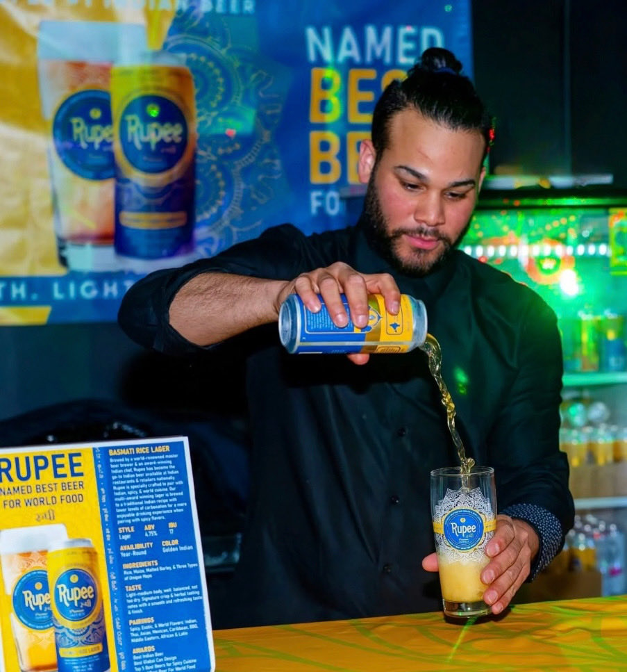 Whatcha drinking? Rupee beer, duh.🍻

#beer #indianbeer #rupeebeer #basmatiricelager #beerlover