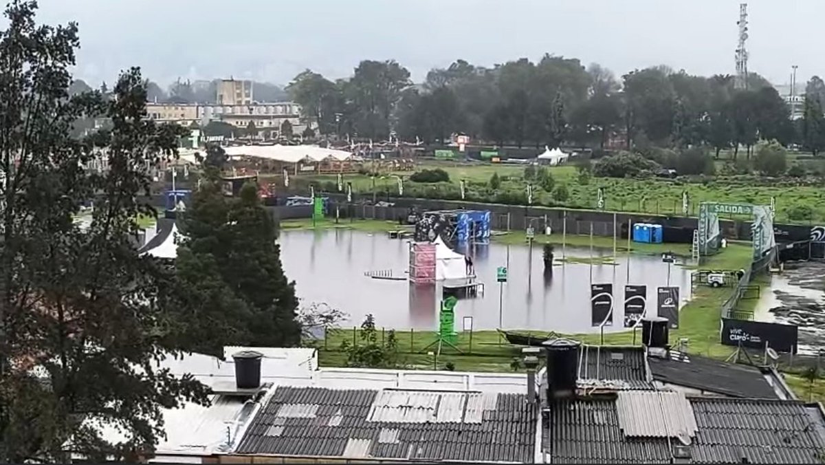 Se inundó el humedal Salitre Greco, sí el humedal que dicen los Peñalosistas de la secretaria de ambiente que no existe.🤡