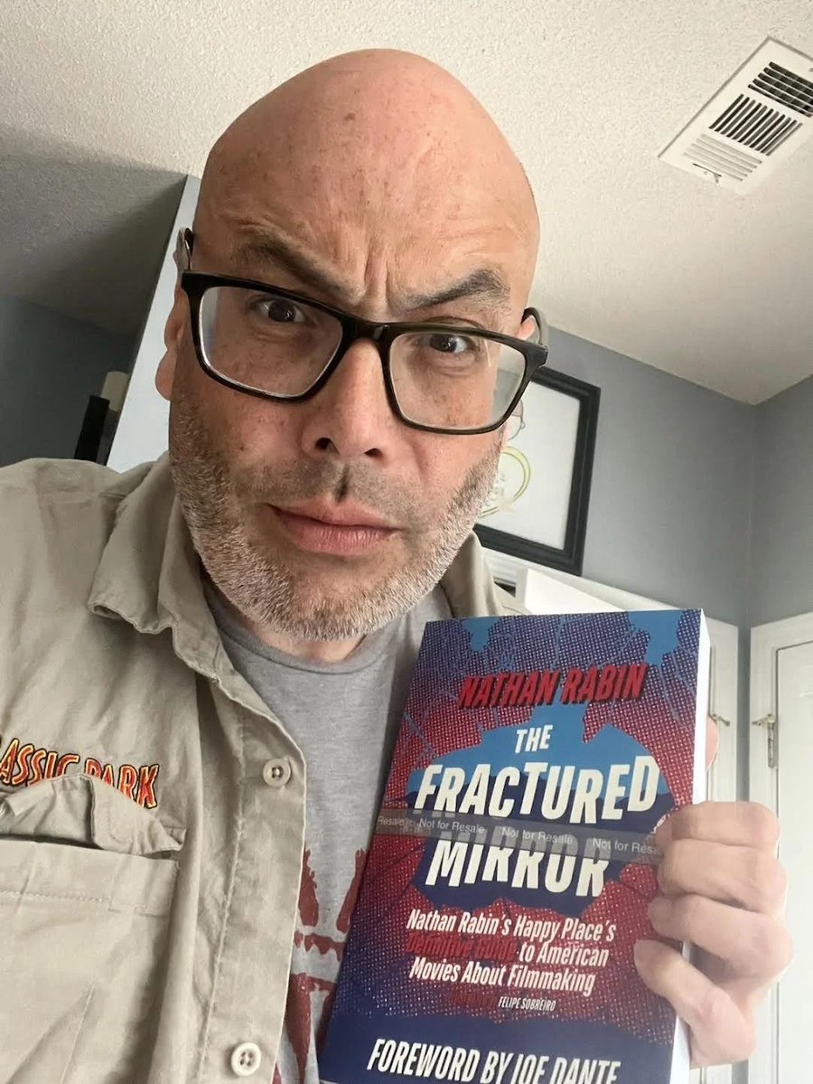nathanrabin's tweet image. ICYMI: On Wednesday, I released The Fractured Mirror, a 548-page encyclopedia of American movies about filmmaking with a foreword by the great Joe Dante and illustrations by Felipe Sobreiro that&apos;s like a Leonard Maltin guide with more profanity and jokes. nathanrabin.com/shop
