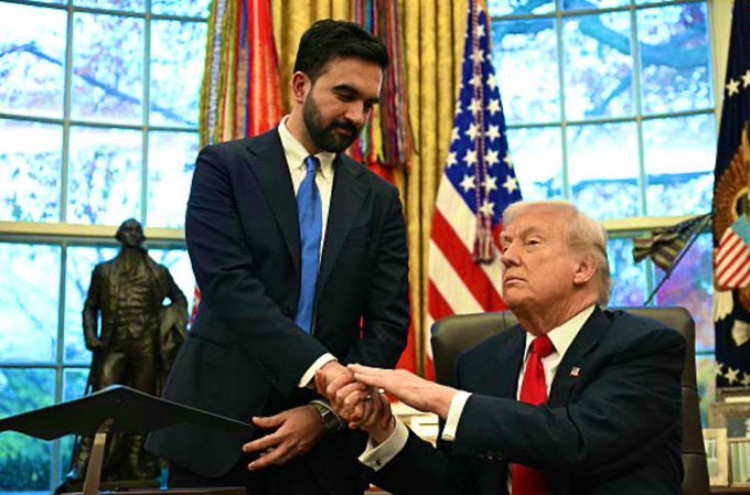 Trump terminó besandole la mano al Alcalde "comunista" Mamdani...