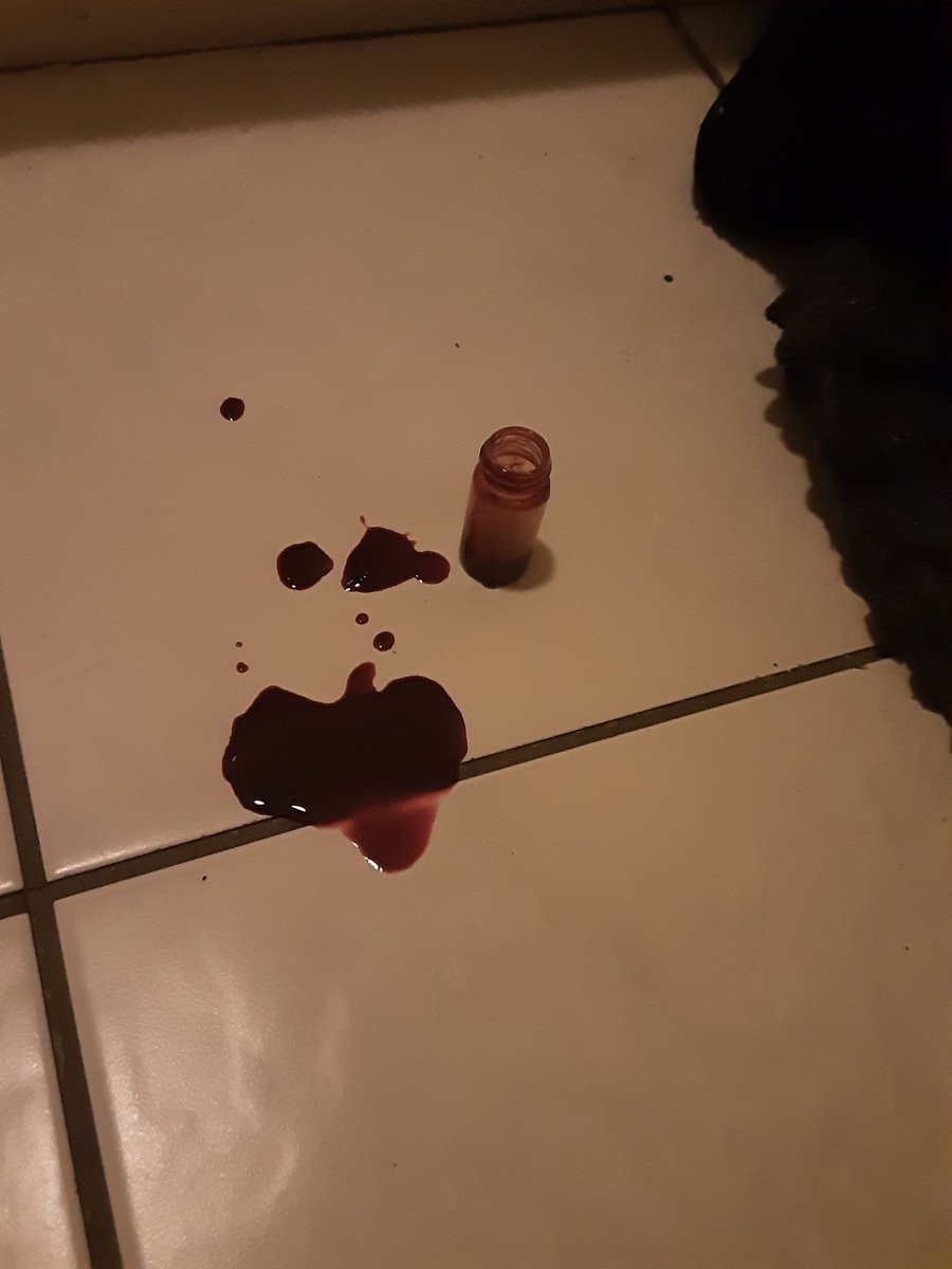 rapetherich's tweet image. My life is a joke