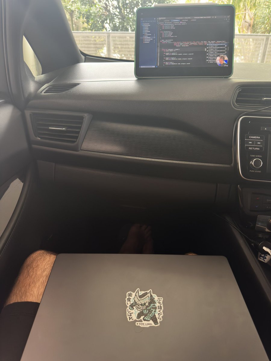 soulOfCode's tweet image. My office today 🤩 #swiftdevelopers #indiedev