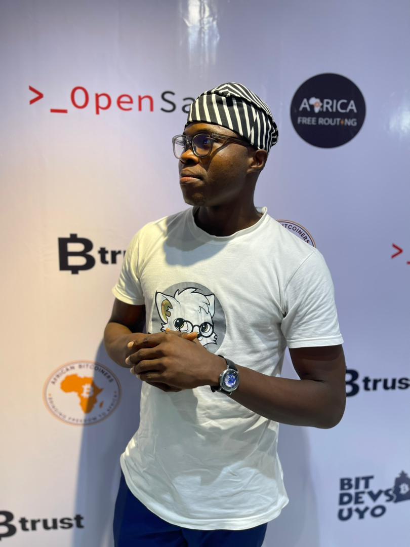 KryssArtt's tweet image. I’m opening up my network here. If you’re into creativity, art, Web3, or meaningful connections, feel free to connect with me. I’ll connect back. Let’s grow together the right way

#BuildingCommunity #MeaningfulConnections #ConnectAndGrow #ArtistsConnect #Web3Community #fypシ