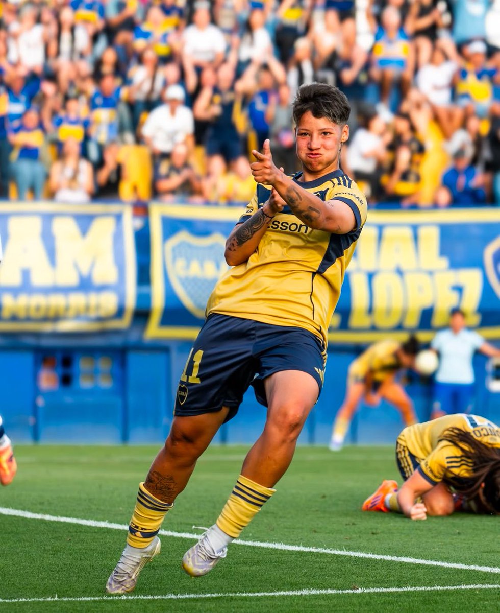 El festejo de Kishi Núñez tras su gol a Gimnasia 

📸 Fotón de <a href="/violebull/">OAAAAAAAAAAA</a>