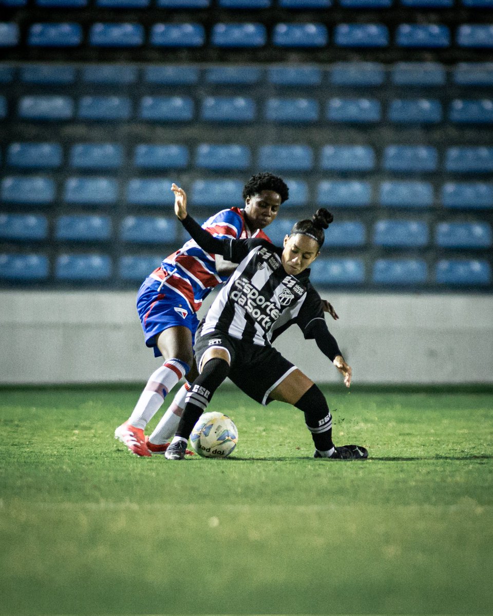 Final do Clássico-Rei. ⏱️

O primeiro jogo da final do Campeonato Cearense termina empatado em 0 a 0. O jogo de volta está marcado para terça-feira (25), às 19h, no Estádio Presidente Vargas.

Vamos com tudo em busca do título! ⚫️⚪️

📸 Wellerson Gomes / Ceará SC

#CearáSC