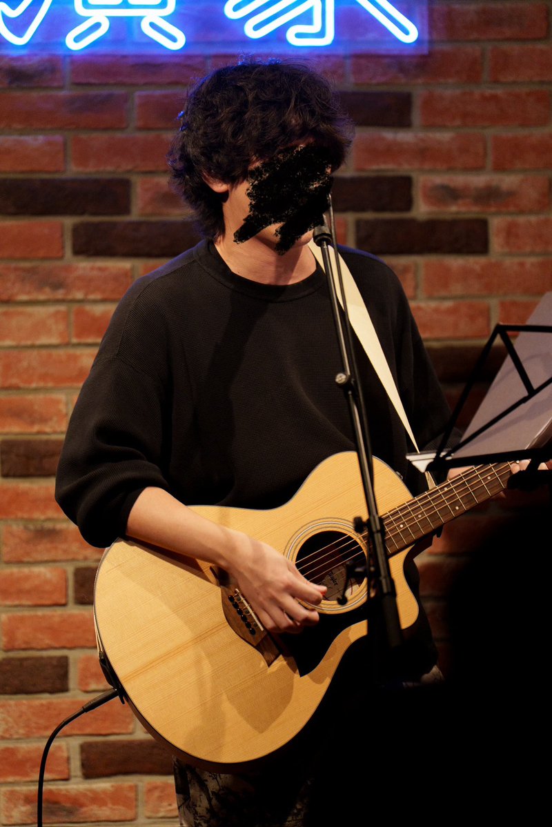 p90p90p90p90p91's tweet image. 昨日は僕プレ
異ウ惑星弾き語りイベントありがとうございました！

満員でみんなもニコニコで超ハッピーだったんじゃない？

この幸福の連鎖でvol2やってこうね。
いつもありがとう！

photo by @Crab_Ryuto_Club