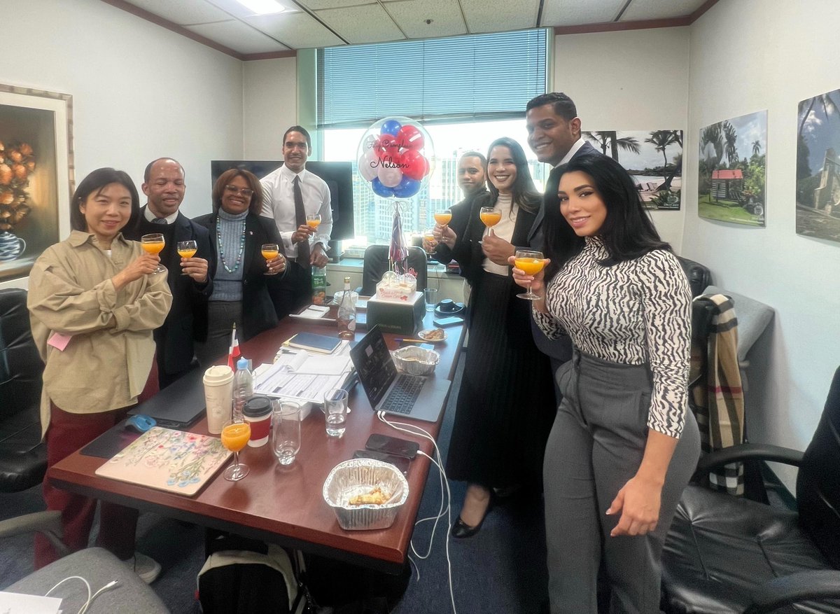 RDenCorea's tweet image. La Embajada de RD en Corea felicita a nuestros colaboradores que cumplen años este mes: Bolívar Batista, Nelson Ortega y Songhee Elena. Agradecemos su dedicación y valioso aporte a la misión. Les deseamos salud, motivación y un nuevo año lleno de propósitos