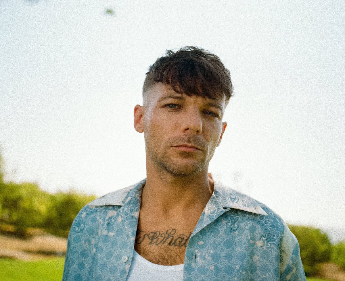 LifestyleOnX's tweet image. It’s so close between Taylor Swift and Louis Tomlinson! So many global votes cast already! 

Vote in The Version Entertainment Awards 2025 ukreviews.co.uk/vote-in-the-ve… 

#taylorswift #louistomlinson