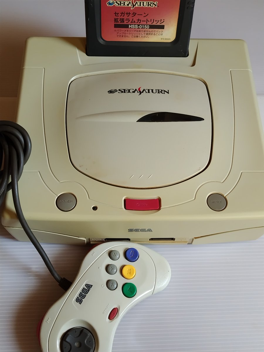 脳天直撃セガサターン🪐 happybirthday🎂 家に本体だけ残ってた！w