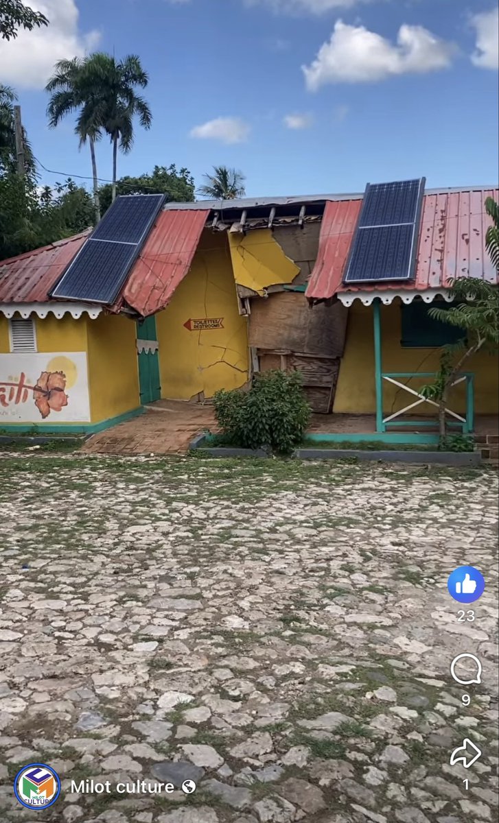 CultureMilot's tweet photo. @MarieLourdesTrott Depi aprè bis la te fin kraze Kyòs la nou tap swiv dosye sa metikilezman, nou Trouve li inakseptab  pou Milo gen tout atraksyon touristik sa pou 8 mwa aprè pou ou kite Kyòs la nan eta sa. Nou aprann mèt bis la ki te kraze kyòs la te dedomaje  espas la https://t.co/0qCMBYyKV2