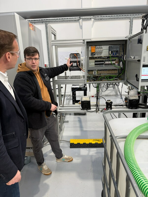 BlueWhiteInd's tweet image. BW®&apos;s Danny Sanders &amp;amp; Steve Soroko visited a key OEM account in Ireland, accompanied by Stuart Flood of Axflow Ireland.
The OEM is a manufacturer of bio-hazardous #wastetreatment equip &amp;amp; is incorporating BW CHEM-FEED #ChemicalDosing Pumps. Visit: bit.ly/4eUv1k8 #PAA