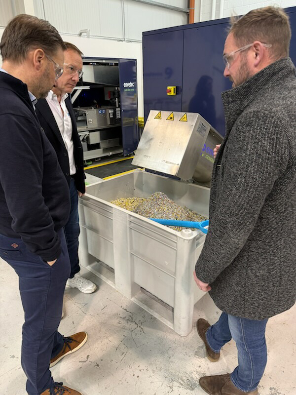 BlueWhiteInd's tweet image. BW®&apos;s Danny Sanders &amp;amp; Steve Soroko visited a key OEM account in Ireland, accompanied by Stuart Flood of Axflow Ireland.
The OEM is a manufacturer of bio-hazardous #wastetreatment equip &amp;amp; is incorporating BW CHEM-FEED #ChemicalDosing Pumps. Visit: bit.ly/4eUv1k8 #PAA